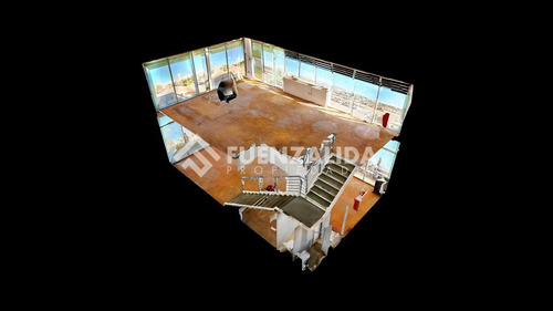 Local Multifuncional En Work Center - 2 Pisos - 156m2