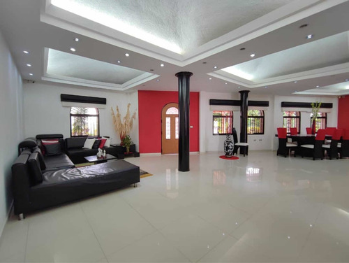 Imagen 16 de 30 de En Venta Exclusiva Propiedad En Urb Privado El Feudo