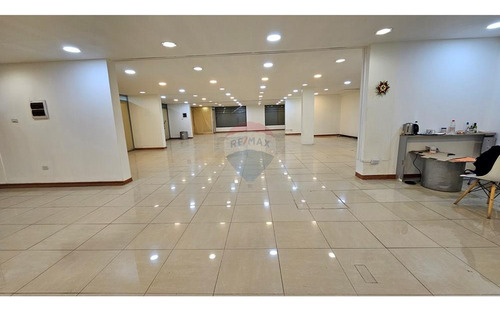 Oficina En La Alameda Disponible Para Arriendo