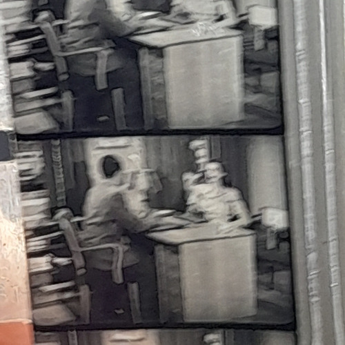 Imagem 4 de 5 de Carretel Para Rolo De Filme 16mm Com 18 Cm Diâmetro Plástico
