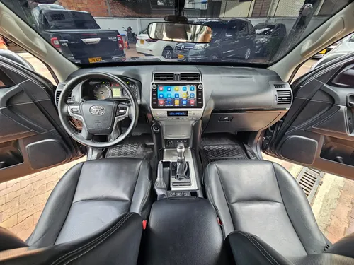 Toyota Prado 3.0 TXL CON BLINDAJE 2+