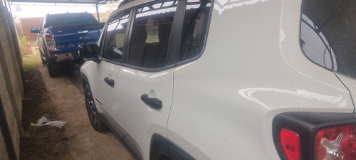 Imagen 8 de 17 de Jeep Renegade 2017 1.8 Sport At