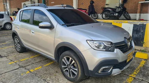 Renault Stepway 1.6 Intense Automática