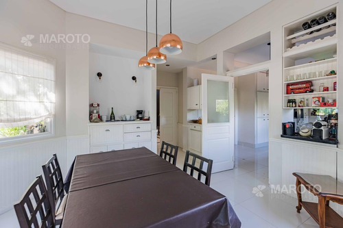 Imagen 28 de 30 de Casa En Venta En Barrio Privado Septiembre Con Seis Dormitorios - Maroto Propiedades-