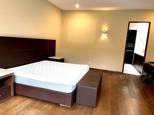 Residencia En Venta En Bosques De Las Lomas