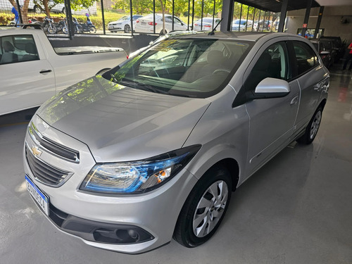 Chevrolet Onix 1.4 MPFI LT 8V FLEX 4P MANUAL