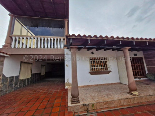 Casa En Venta En Turmero Urb. Villas Del Este Cod. 24-23689 Df