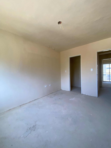 Annic Coronado Vende Townhouse Con Planta 100% Obra Gris En Villas De Aricagua, Urbanización Mañongo 269909