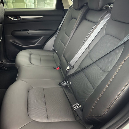 Imagen 12 de 14 de Mazda Cx5 Touring 2.0 Blanco