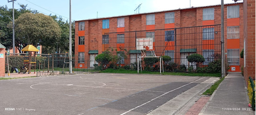Se Vende Casa Mosquera Cundinamarca / Conjunto Residencial El Trebol 