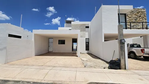 Casa En Venta En Dzityá Con Paneles Solares