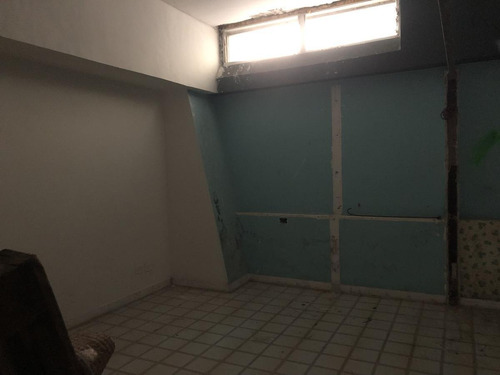 Imagen 10 de 11 de Venta Local Comercial Con Renta , Recoleta Excelente Ubicación