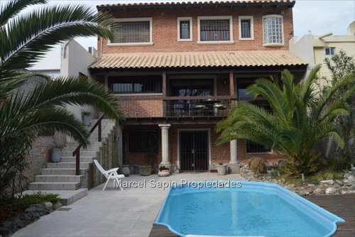 Imagen 2 de 14 de Venta Casa Punta Gorda 3 Dormitorios.