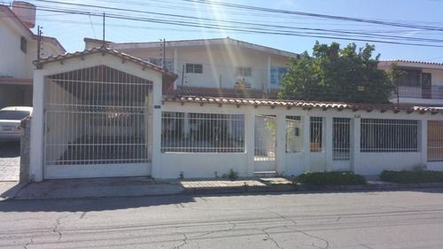 Imagen 6 de 13 de Se Vende Hermosa Casa Quinta Predio De Oportunidad En La Urb. Andres Bella La Mejor Zona De Maracay Aragua 04243785803