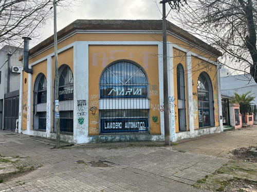 Venta Local + Fondo De Comercio En La Plata