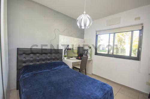 Casa En Venta 5 Ambientes Barrio El Recodo, Pilar - Escobar .