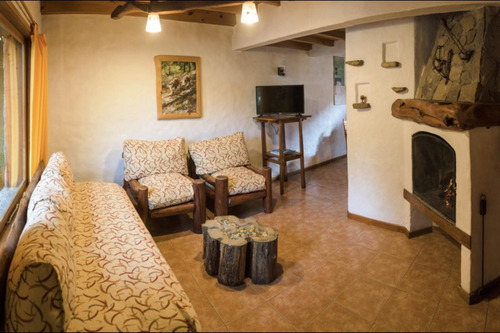 Complejo De 5 Cabañas Turísticas Con Pileta Climatizada - San Martin De Los Andes