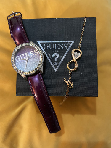 Reloj Guess Ladies Trend W0823l3 + Pulsera Guess Originales (Usado)