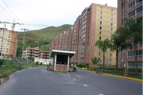 Apartamento En Venta En El Encantado De Macaracuay. 76 Mts2. 24-7804. Cs.