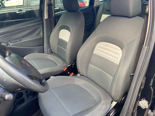 Imagem 5 de 12 de Fiat Idea Attractive 1.4
