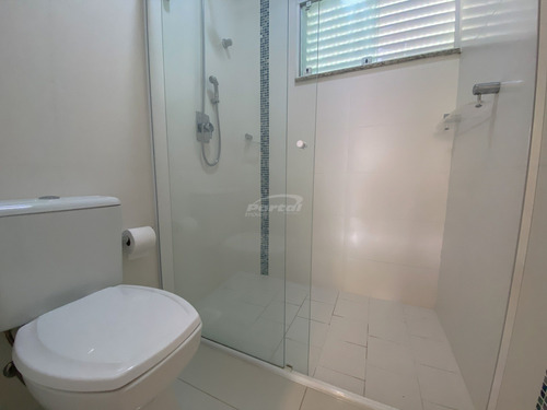 Imagem 12 de 28 de Casa Conta Com 04 Dormitórios Climatizados, Sendo 01 Suíte, Região Central De Blumenau - 35712443v