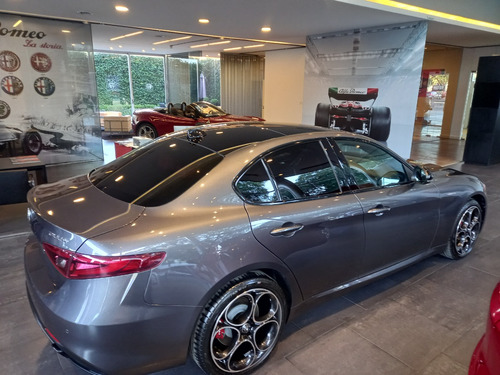 Alfa Romeo Giulia 2.0 280cv Veloce