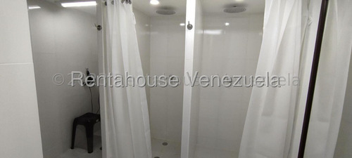 Prados Del Este. Local Y Fondo De Comercio En Venta. Mls25-18208 Me