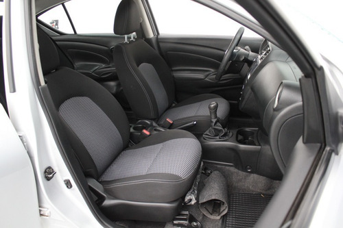 Nissan Versa 1.6 Sense Pure Drive 2019 La Plata 961