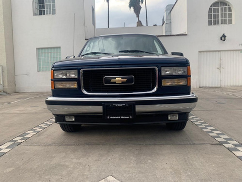 Imagen 4 de 15 de Chevrolet Suburban De Coleccion 1997