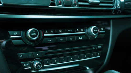 Imagen 8 de 20 de Bmw X6 Accesorios M Camioneta De Lujo, Para El Buen Gusto.