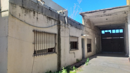 Imagen 25 de 30 de Local Comercial + Depósito En Venta Berazategui Oeste