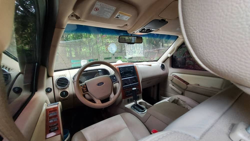 Imagen 4 de 5 de Ford Explorer Eddie Bauer 08
