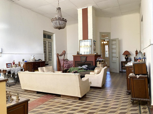 Imagen 5 de 30 de Casa De 5 Dormitorios A Reciclar En Venta Roldan Ideal Proyecto