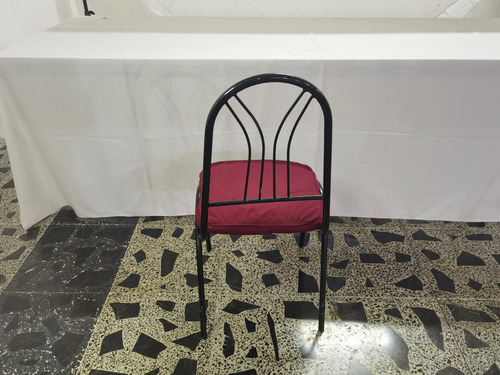 Silla Apilable Con Cubierta De Tela Y Moño (Usado)