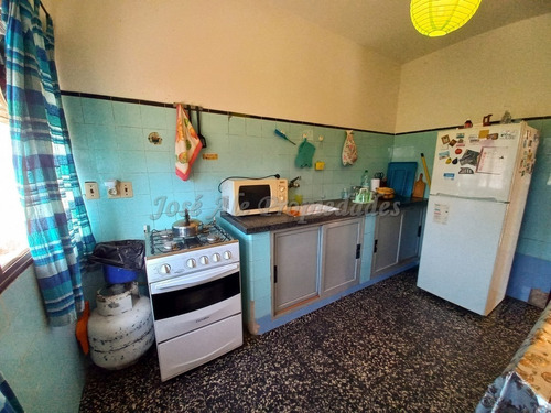 Imagen 9 de 17 de En Venta Casa De Dos Dormitorios Colonia Del Sacramento