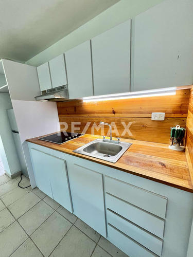 Se Vende Apartamento En Caribe/ Caraballeda Oportunidad!!