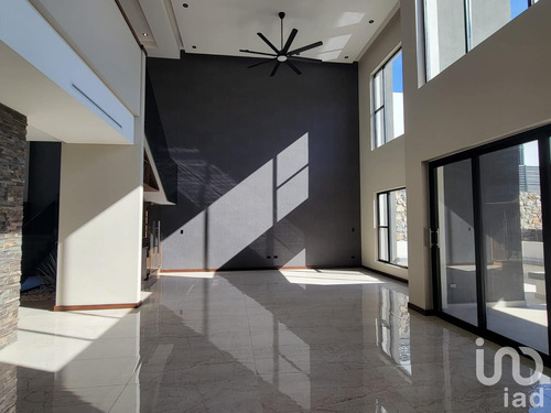 Venta Casa 4 Ambientes Misión De Los Lagos