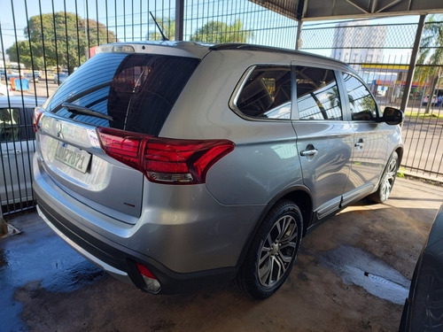 Imagem 3 de 6 de Mitsubishi Outlander 2.2 Dieses