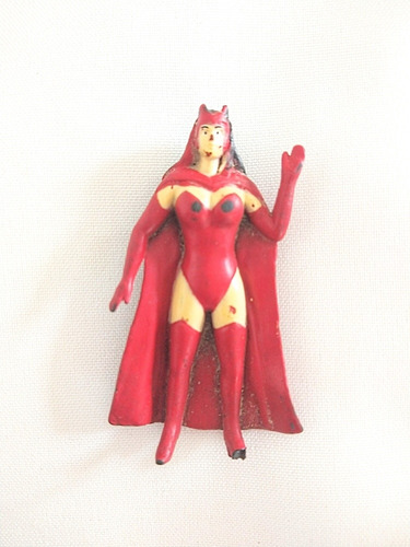 Muñeco Avengers Wanda Maximoff Scarlet Witch 