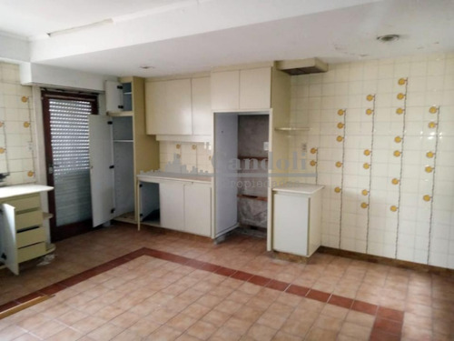 Lotes En Venta Apto Edificio - Av Paso E Av Independencia, Chauvin