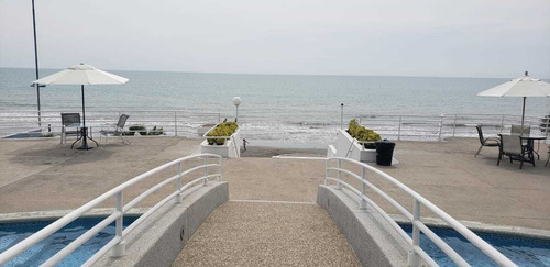 Imagen 5 de 14 de Departamento Frente Al Mar En Tonsupa