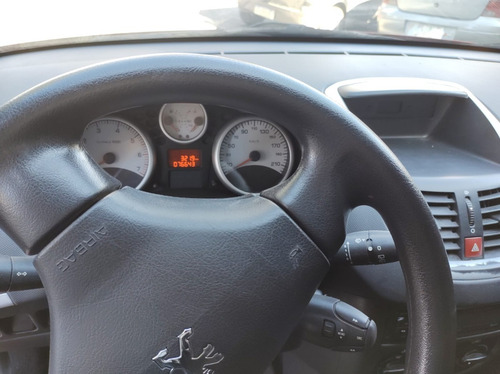 Imagen 2 de 12 de Peugeot 207