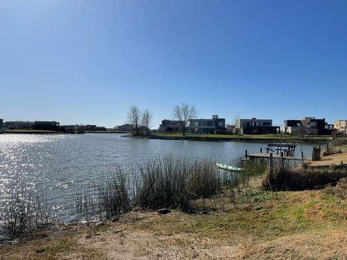 Imagen 6 de 12 de Lote En Venta En El Cantón Barrio Islas A Laguna