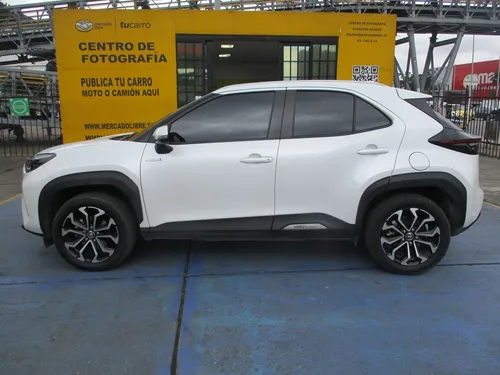 Toyota Yaris Cross Hybrid 4x2 1500cc At Aa