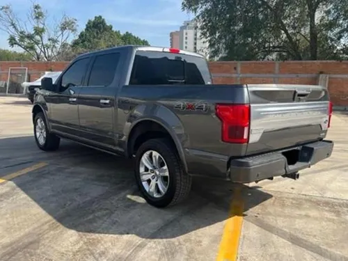 Ford Lobo Platinum Crew Cab 4x4