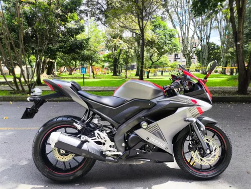 Yamaha R15 V3 2025