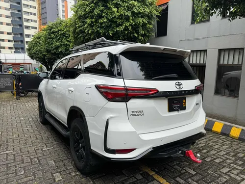 Toyota Fortuner 2.4 Srv 4x2 2019