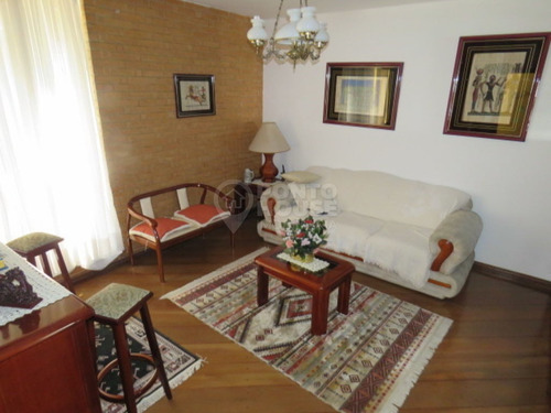 Casa 3 Dormitórios, 1 Suíte E 2 Vagas De Garagem À Venda No Bairro Vila Gumercindo - Ph4002