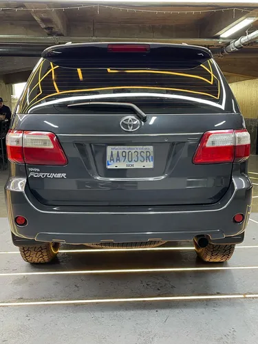 Toyota Fortuner 2011 4x2