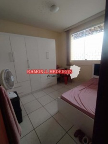 Imagem 21 de 24 de Bairro Copacabana Excelente Casa Colonial Geminada 2qts Sendo 1 Suíte Próximo Av. Central/portugal Em Bhte-mg